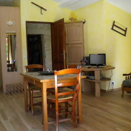 Au Col De Cygne Apartment Blanzac-les-Matha ภายนอก รูปภาพ