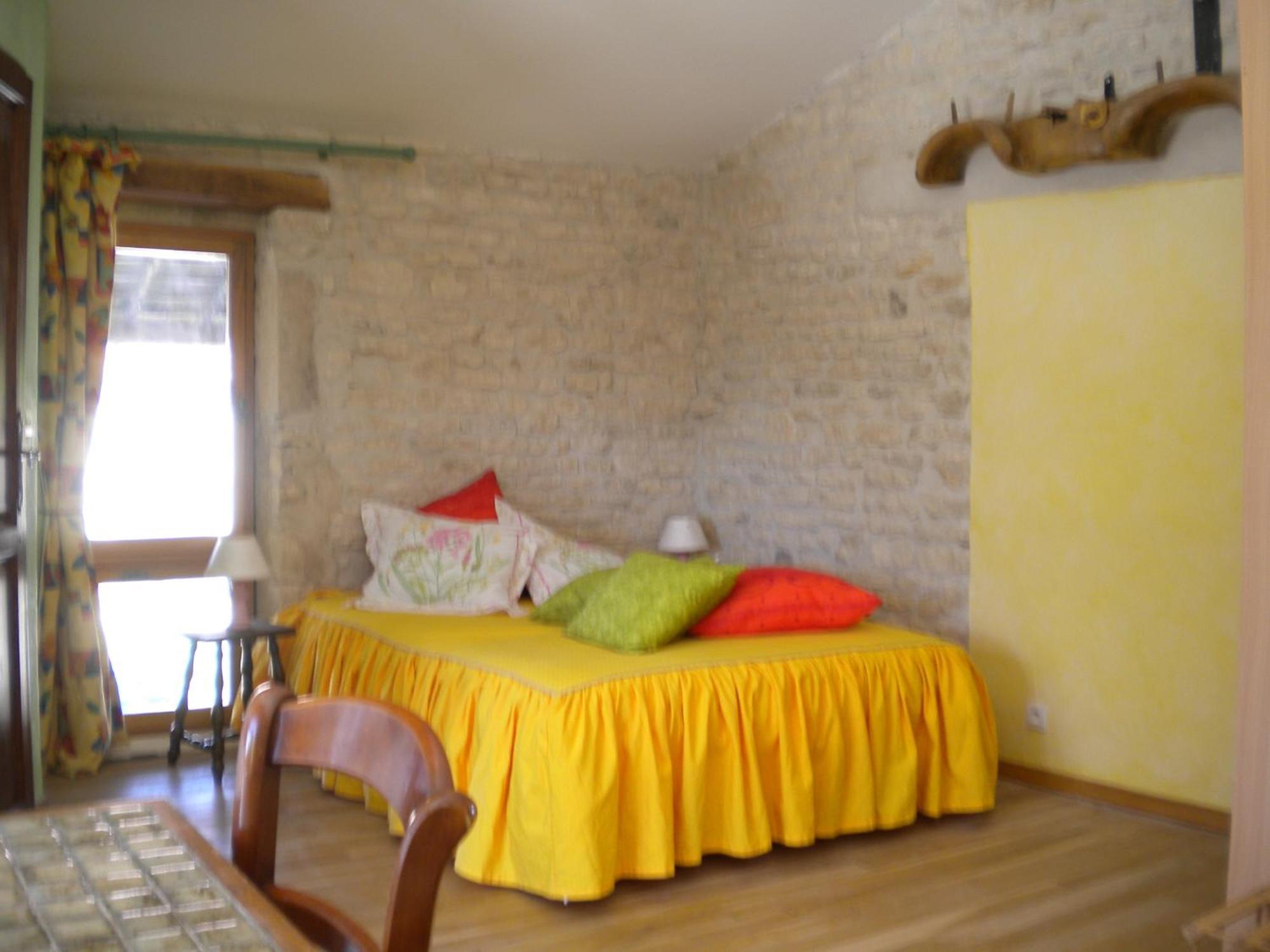 Au Col De Cygne Apartment Blanzac-les-Matha ภายนอก รูปภาพ