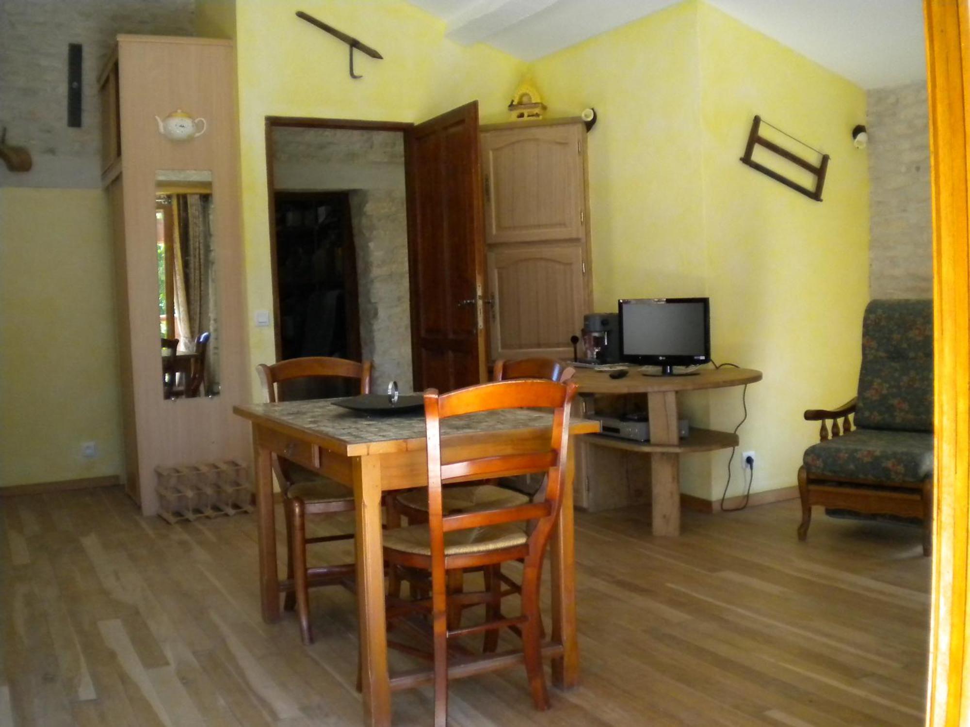 Au Col De Cygne Apartment Blanzac-les-Matha ภายนอก รูปภาพ